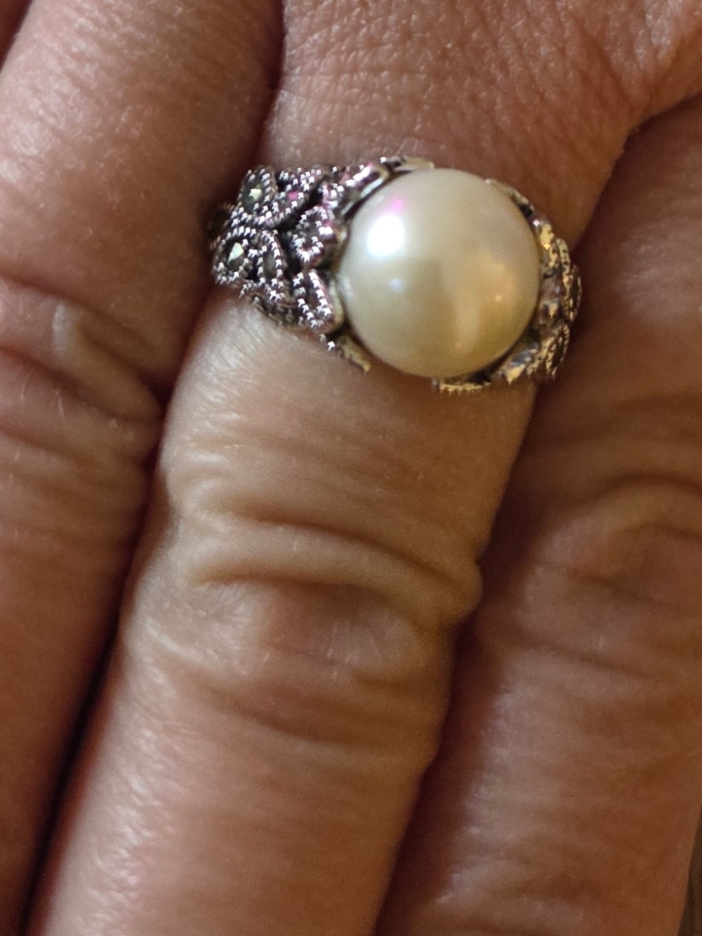 VINTAGE 925 STERLING SILVER PEARL MARCASITE RING